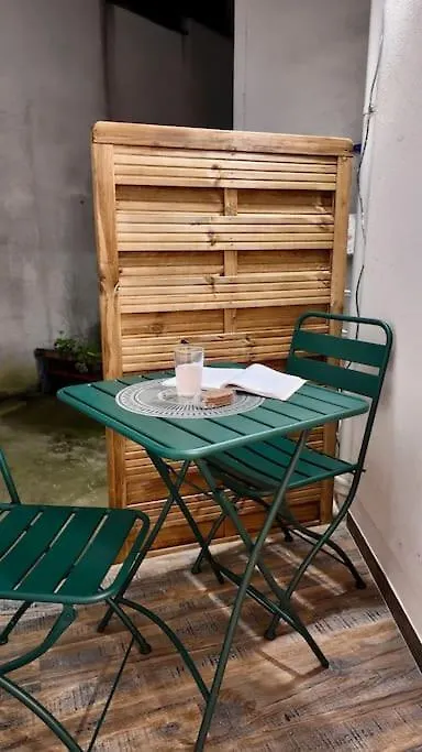 Chic Appartement En Plein Coeur De Paris-1