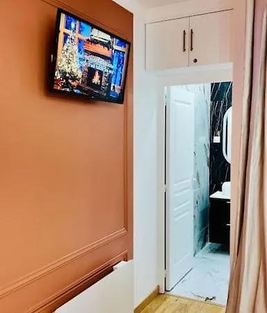 Chic Appartement En Plein Coeur De Paris-2