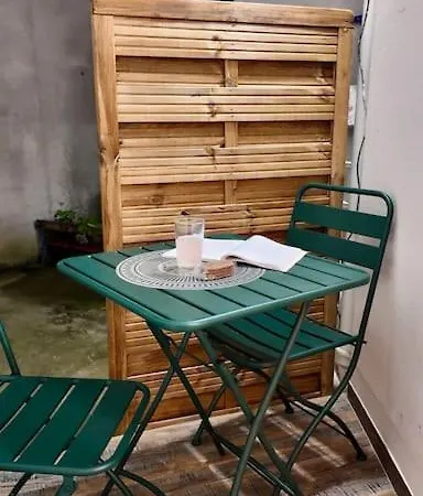 Chic Appartement En Plein Coeur De Paris-3